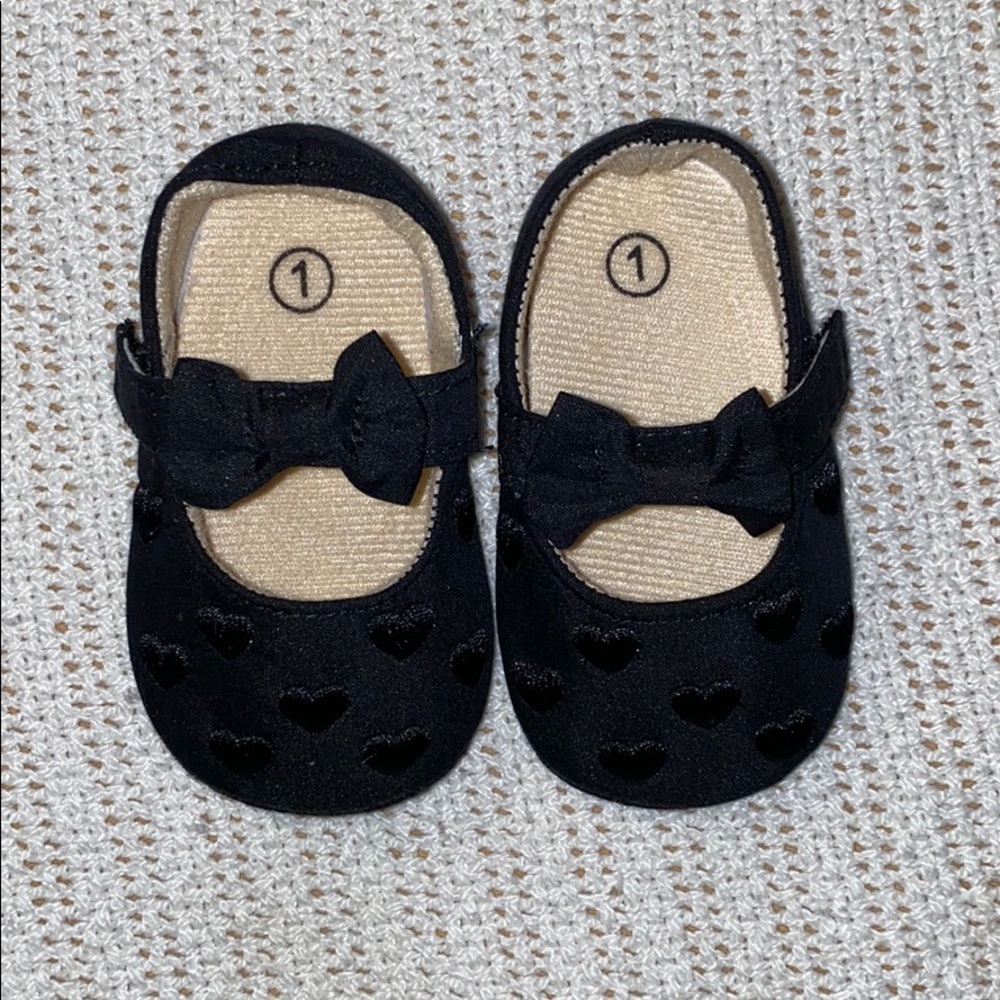 Baby Girl Black Shoes w/ Hearts